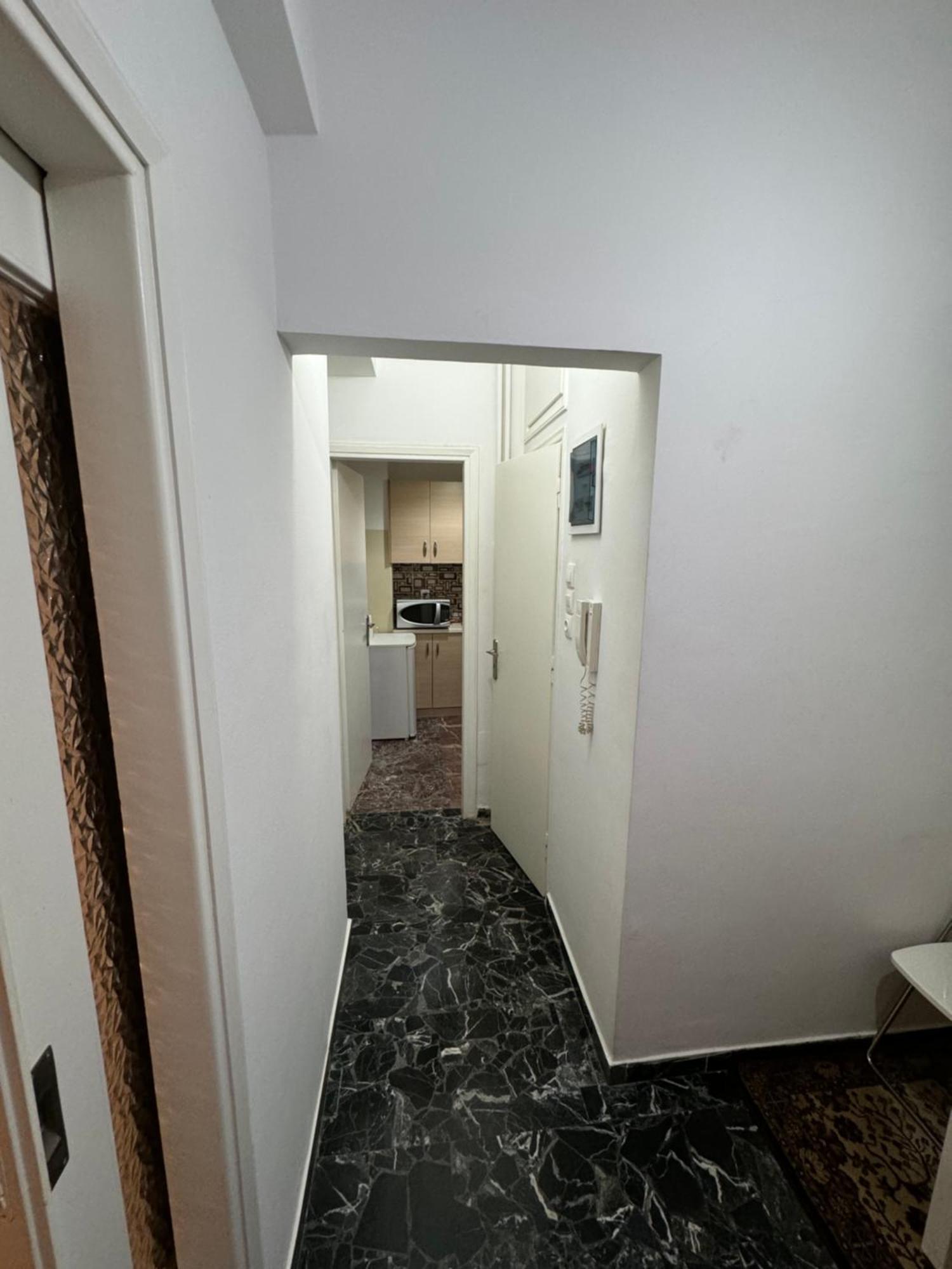 Plaka Quiet Apartment Athens Exterior photo